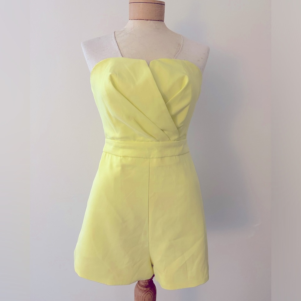 SEASHELL Bright Yellow Strapless Romper-Boutique S